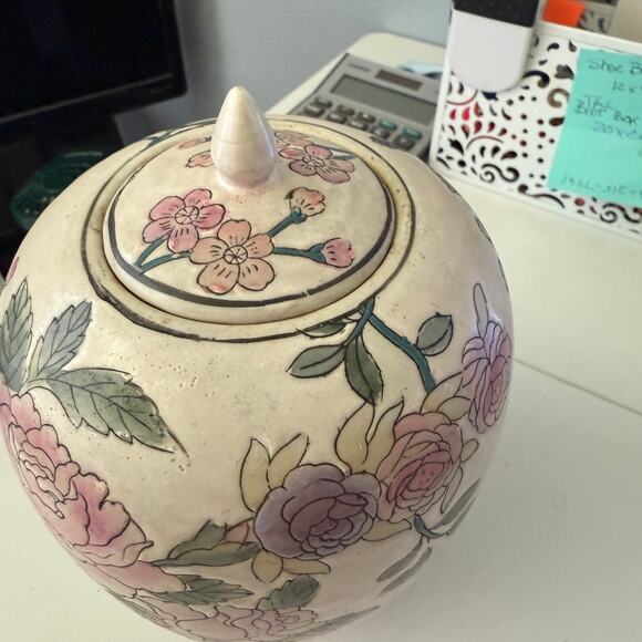 Chinoiserie Pink and Green Peony Ginger Jar With Lid from Late 20th Century - Picture 8 of 13